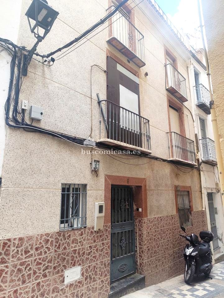 Exterior view of Single-family semi-detached for sale in  Jaén Capital  with Terrace
