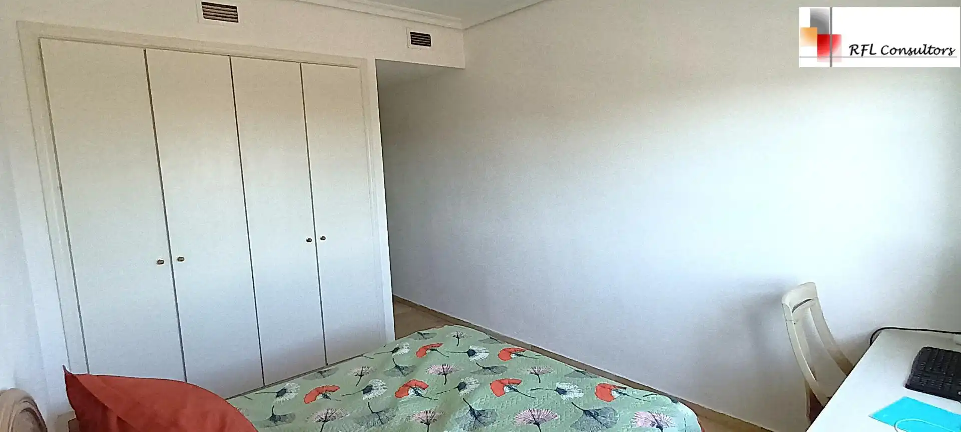 Schlafzimmer von Wohnungen zum Verkauf in Torreblanca mit Klimaanlage, Terrasse und Abstellraum