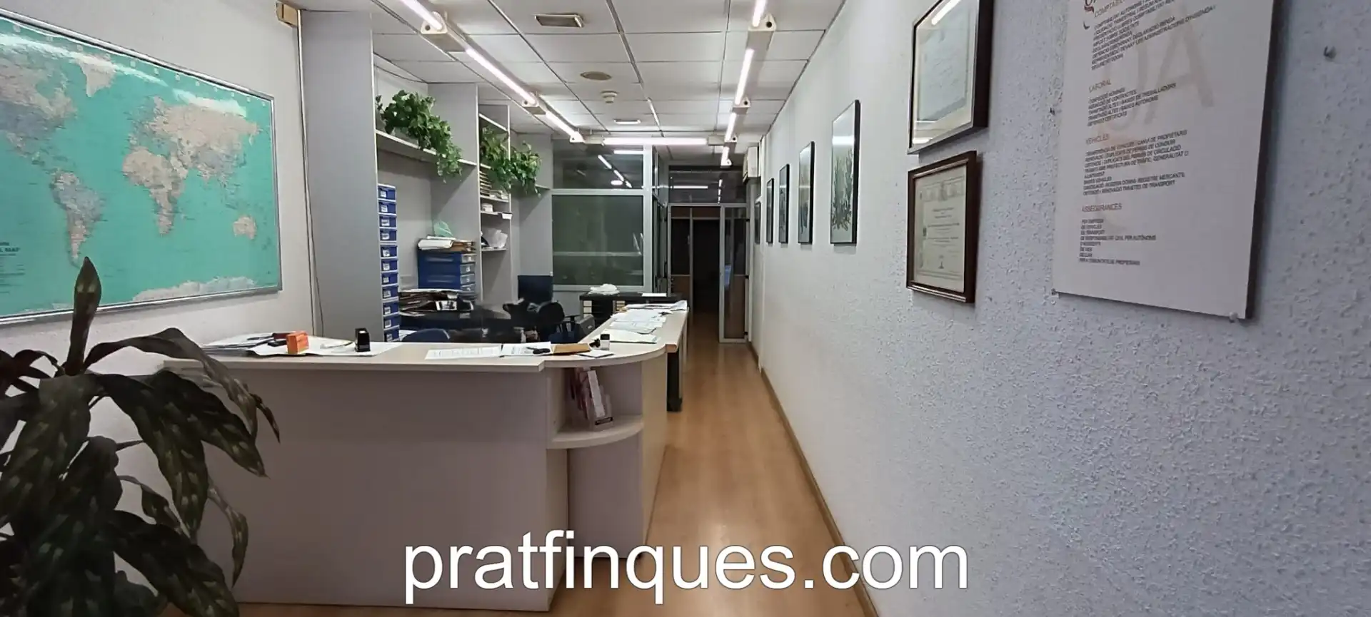 Commercial properties for sale in El Prat de Llobregat  with Air Conditioner, Heating and Parquet flooring