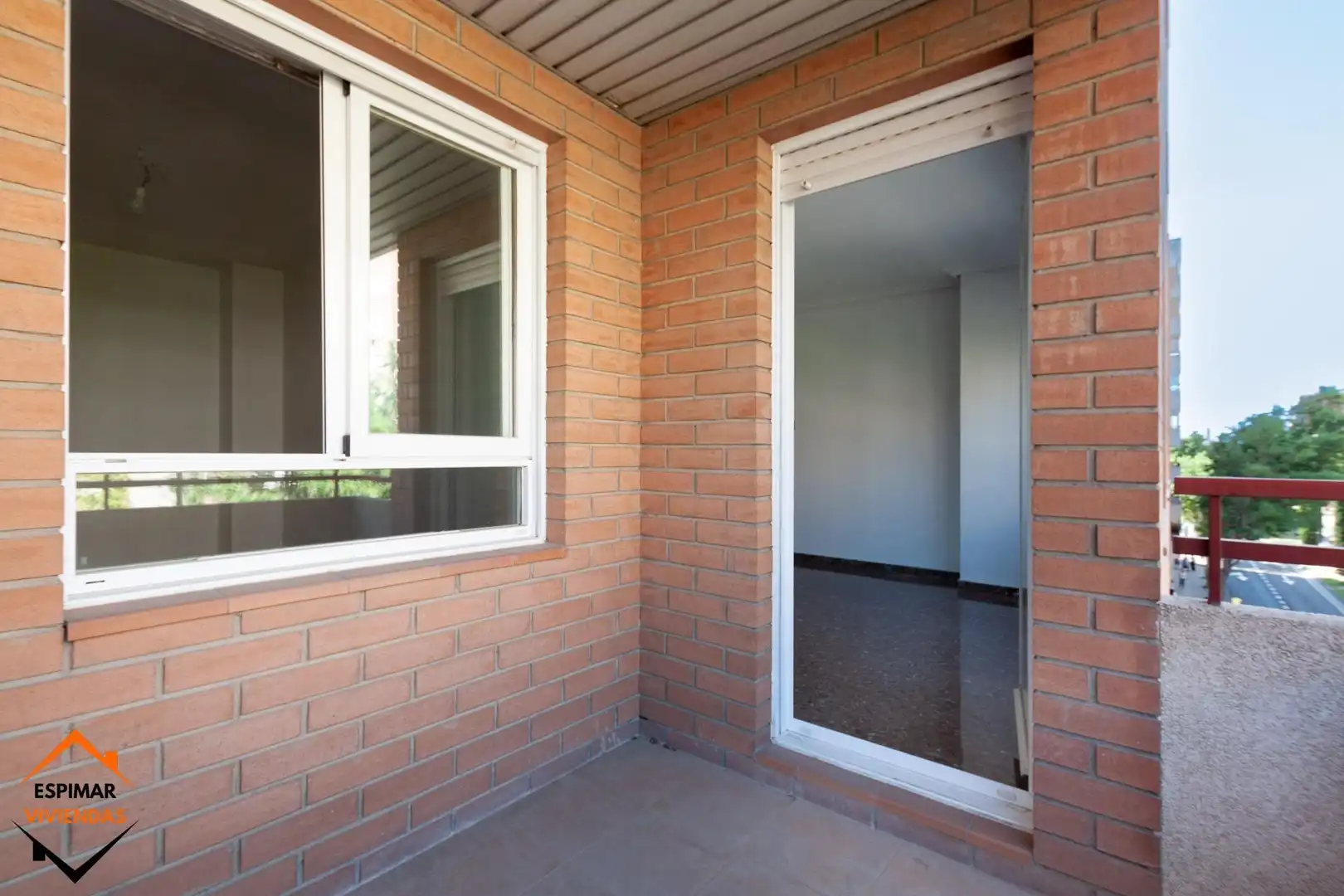 Vista exterior de Pis en venda en Zaragoza amb Terrassa, Traster i Balcó