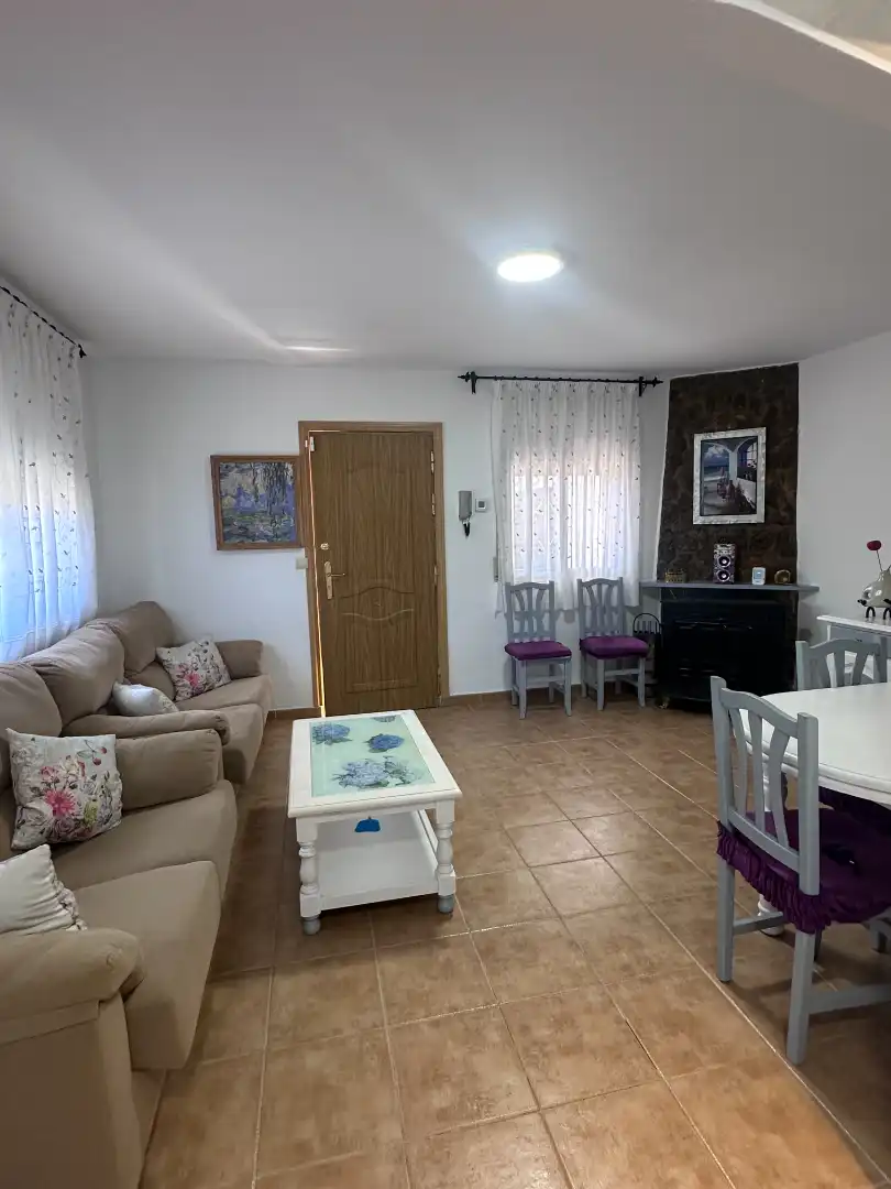 Sala d'estar de Casa o xalet en venda en Illana amb Aire condicionat, Calefacció i Jardí privat
