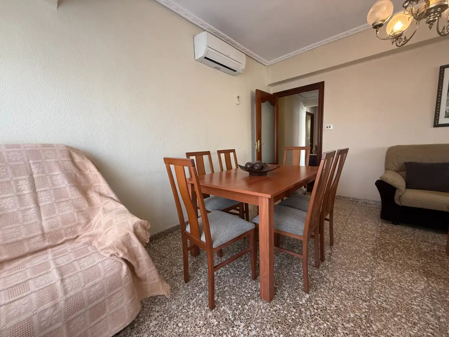Comedor de Piso en venta en Castellón de la Plana / Castelló de la Plana con Balcón