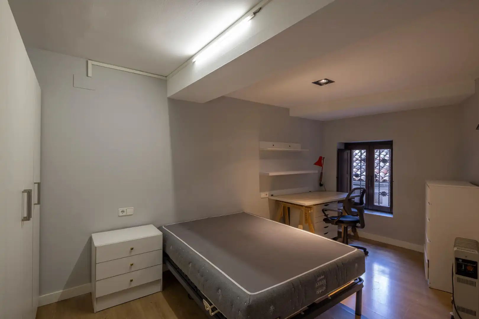 Habitación de Piso en venta en Berga con Calefacción, Amueblado y Horno