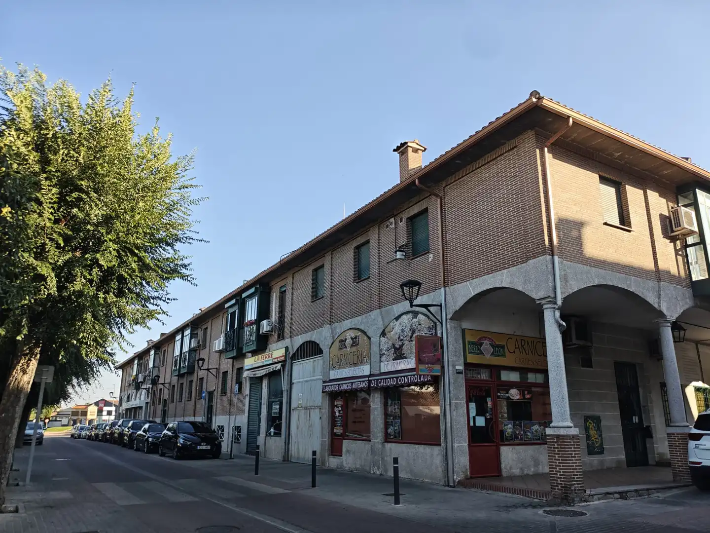 Vista exterior de Estudio en venta en Sevilla la Nueva con Aire acondicionado, Calefacción y Terraza
