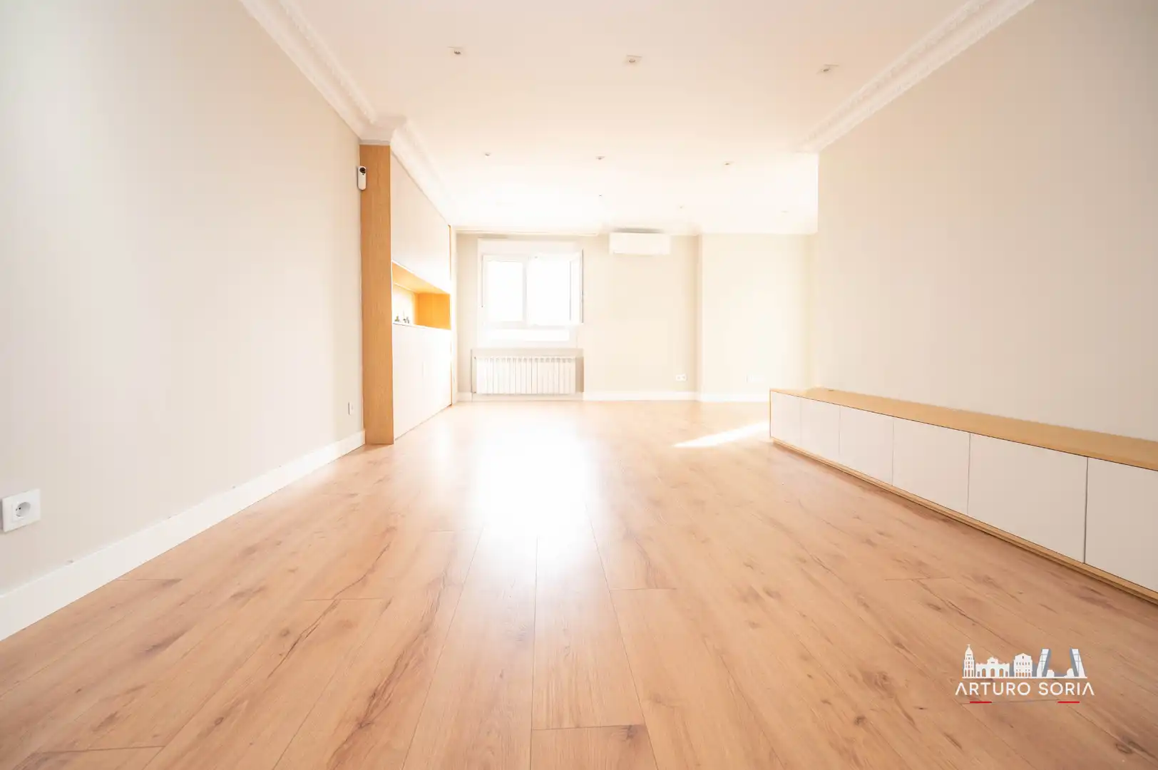 Sala de estar de Piso de alquiler en Madrid con Aire acondicionado, Trastero y Lavadora