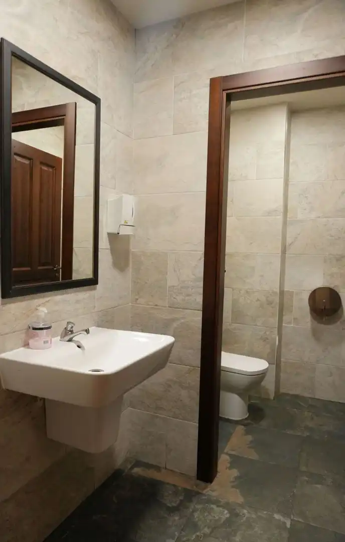 Bany de Edifici en venda en El Hoyo de Pinares 