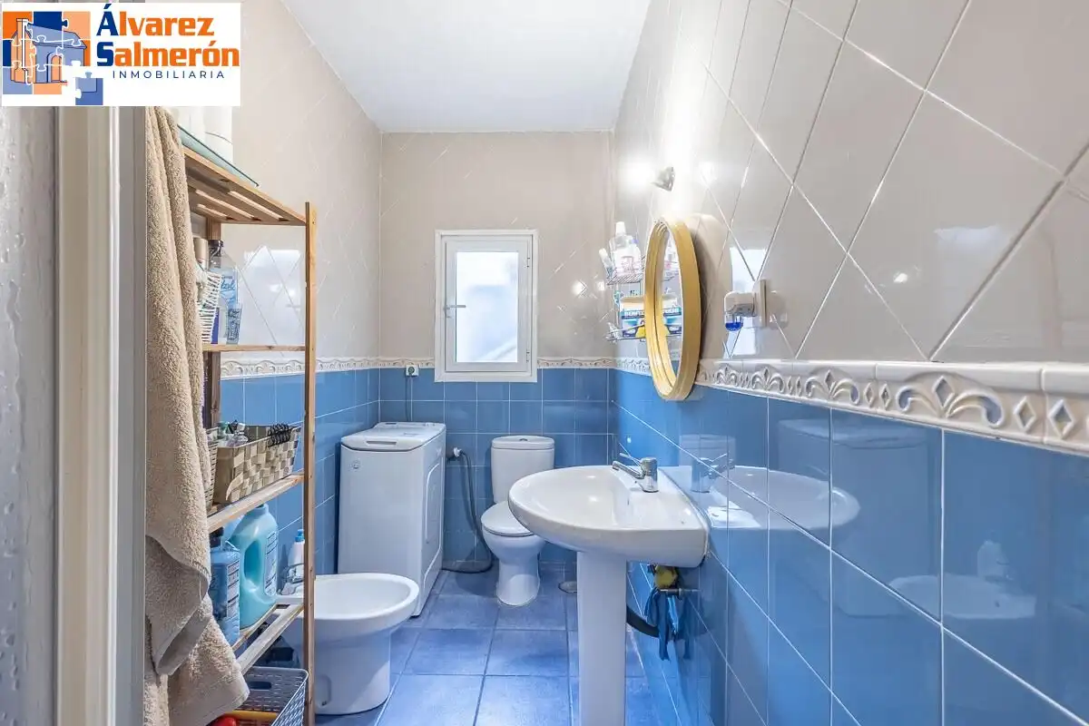 Flat for sale in Calle de las Caballerizas, Centro - Sagrario