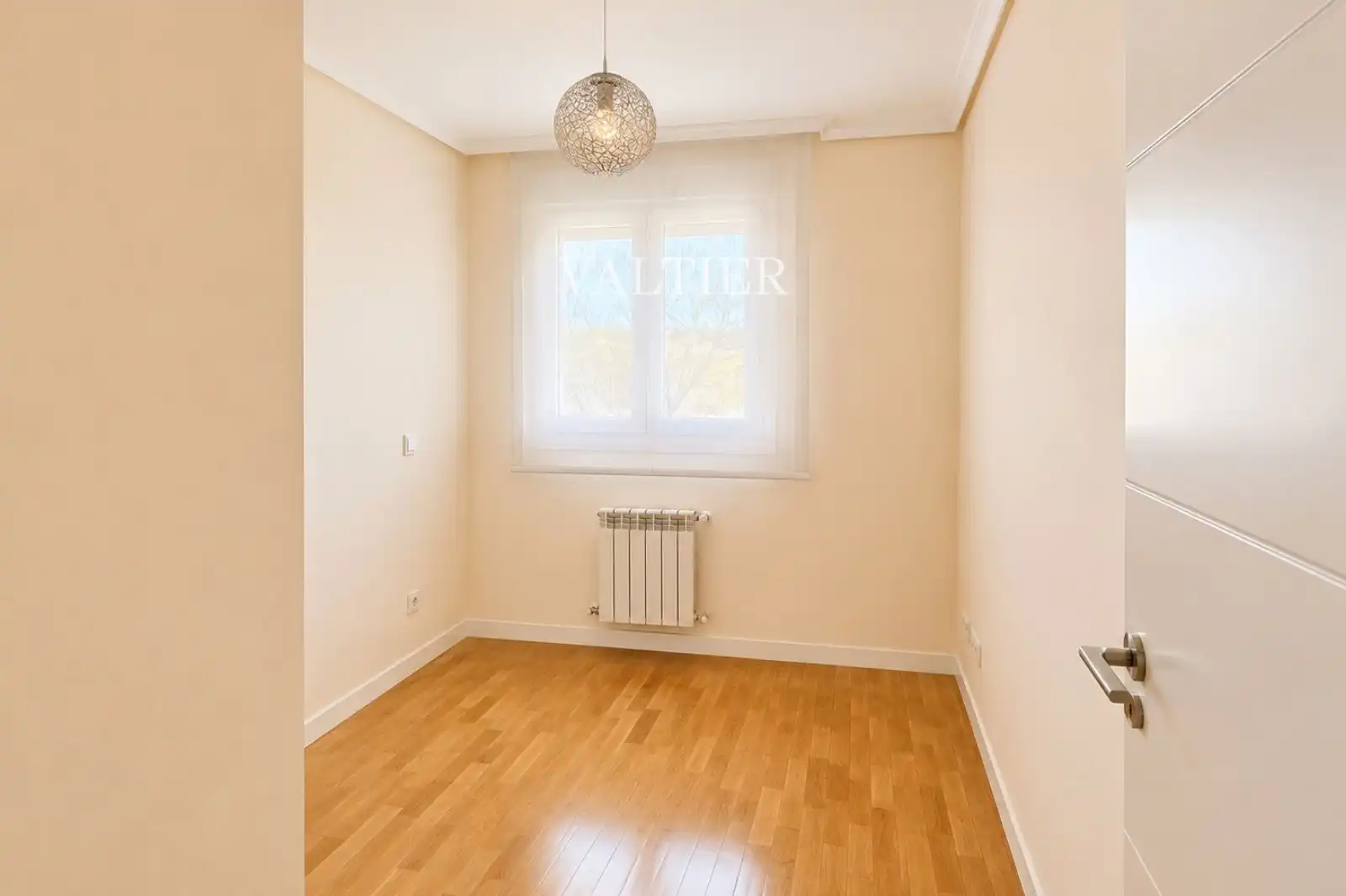 Habitación de Piso de alquiler en Madrid con Aire acondicionado, Piscina y Piscina comunitaria