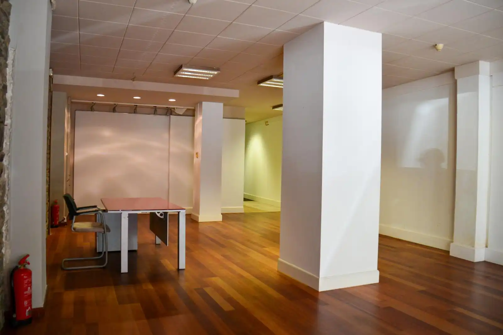 Business premises for sale in Carrer dels Caputxins 25, imagen 5
