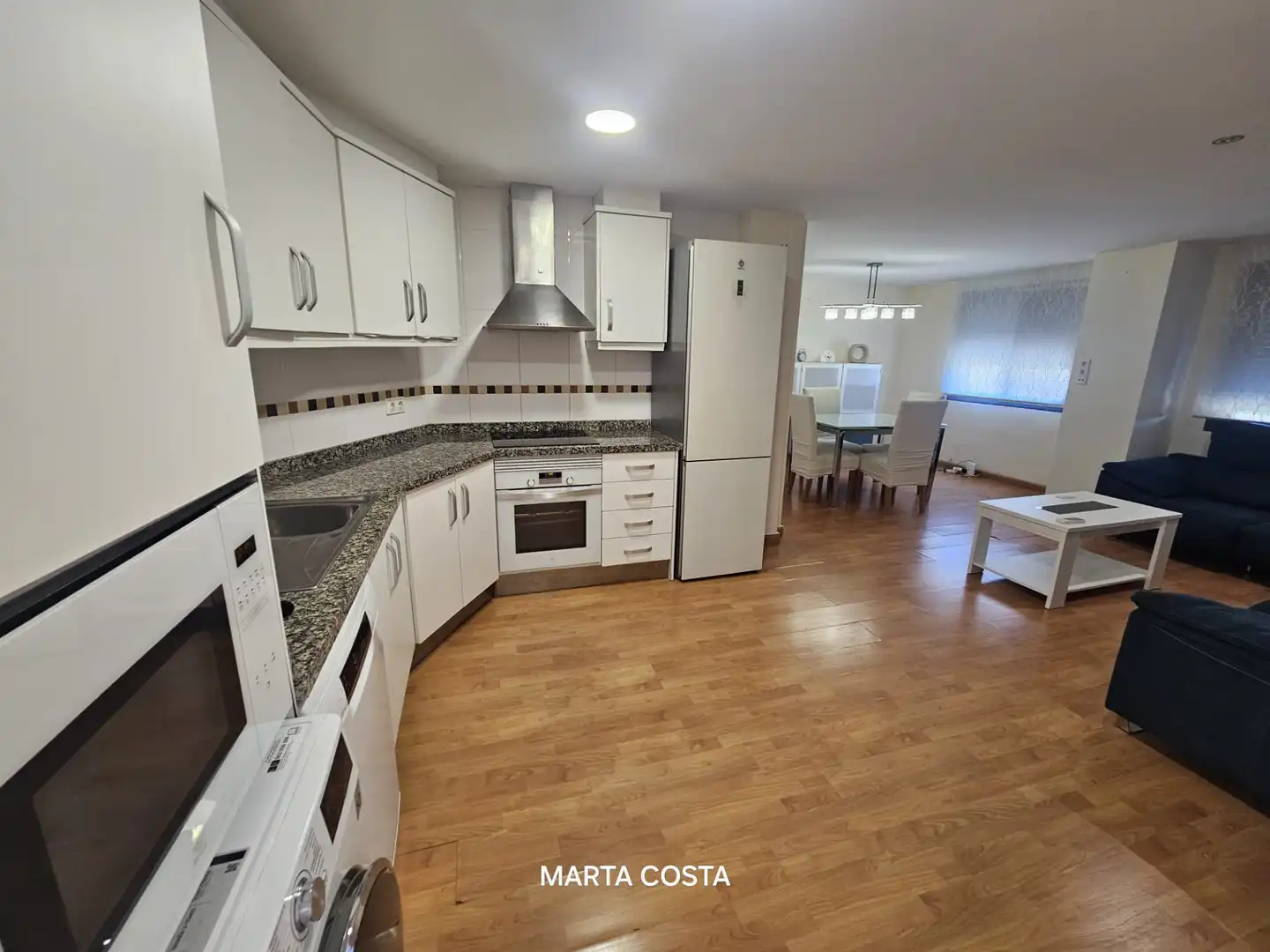 Kitchen of Flat for sale in Almoines  with Air Conditioner, Heating and Parquet flooring