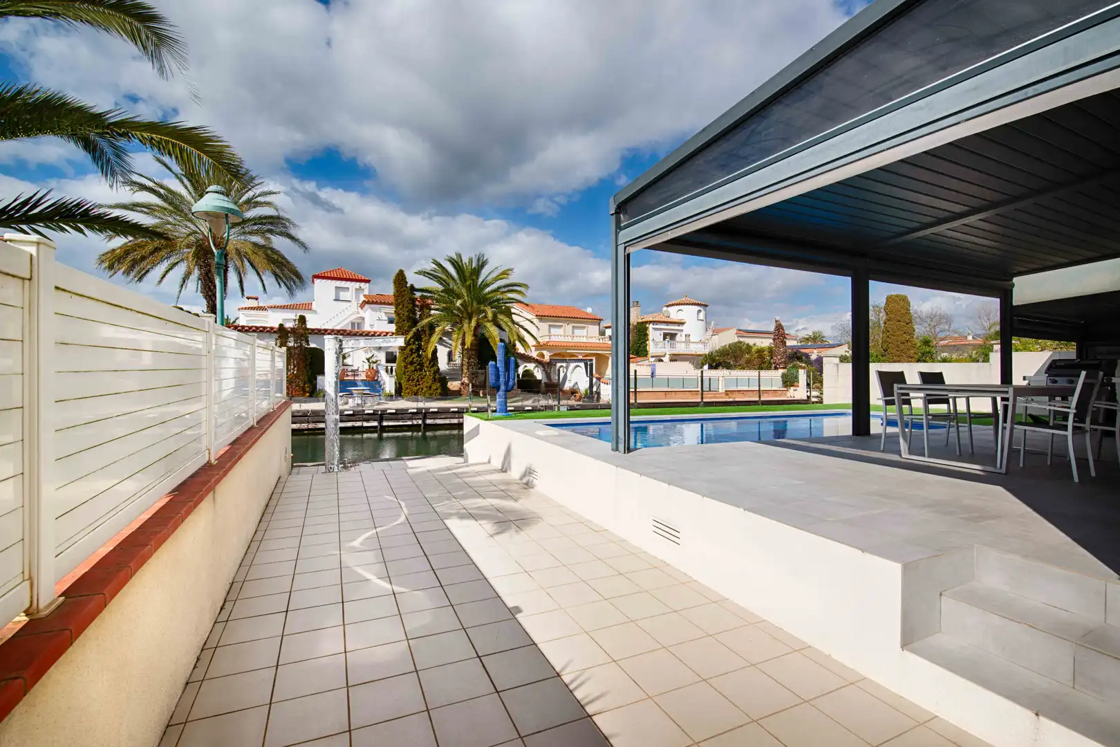 Casa con piscina en venta en Carrer Norfeu, imagen 9