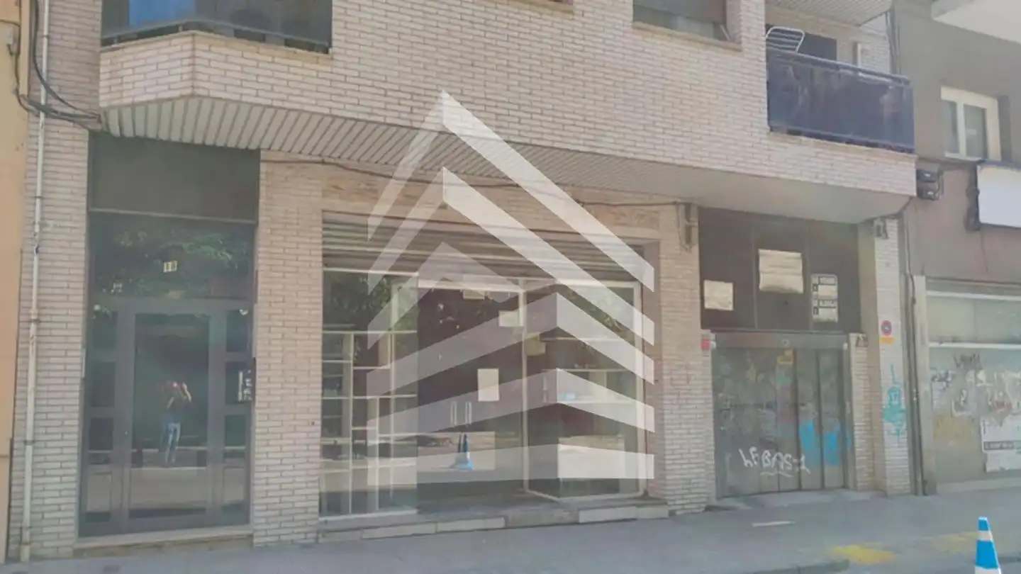 Office space for sale in De L'Anselm Clavé