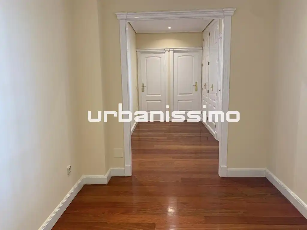 Wohnung zur Miete in Madrid mit Klimaanlage und Heizung