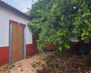 Jardí de Casa o xalet en venda en  Córdoba Capital amb Traster