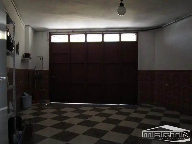 Casa o xalet en venda en Lucena amb Aire condicionat i Terrassa