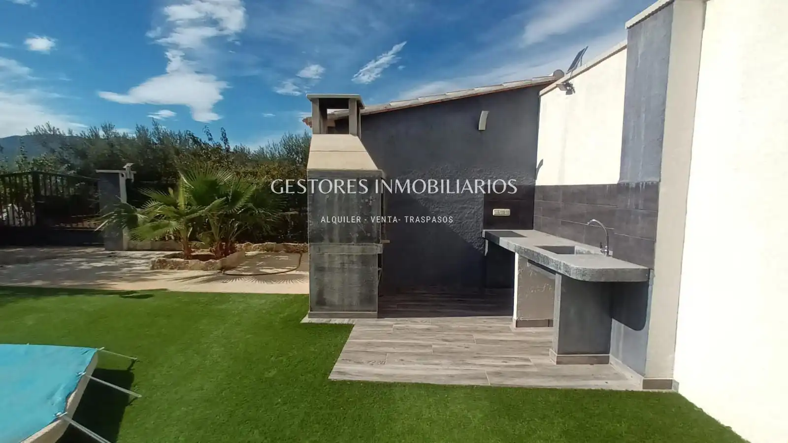 Terrassa de Casa o xalet en venda en Gaianes, Alicante