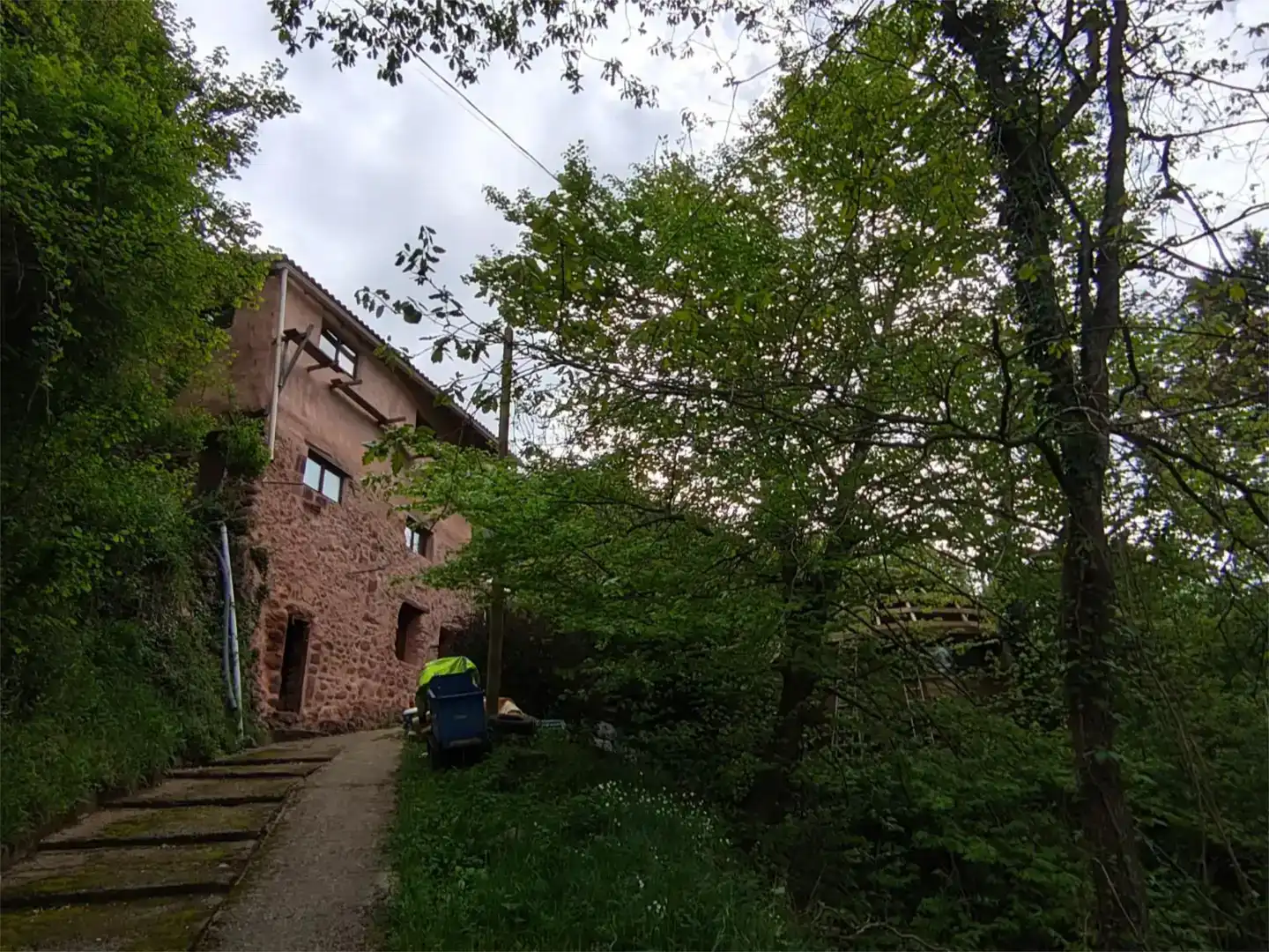 Vista exterior de Piso en venta en Molló con Jardín privado y Amueblado