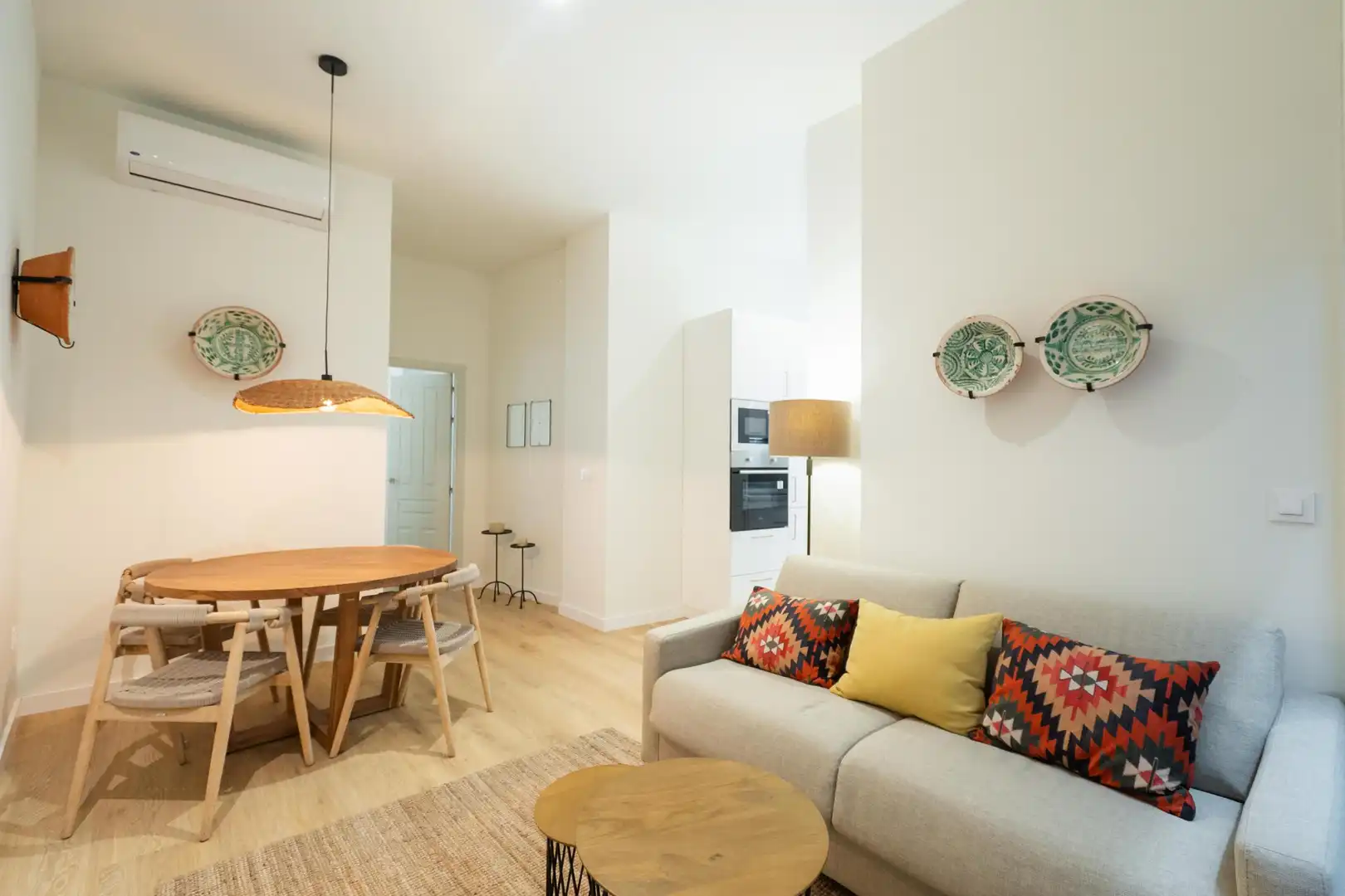 Sala de estar de Piso de alquiler en Sevilla con Aire acondicionado, Calefacción y Amueblado