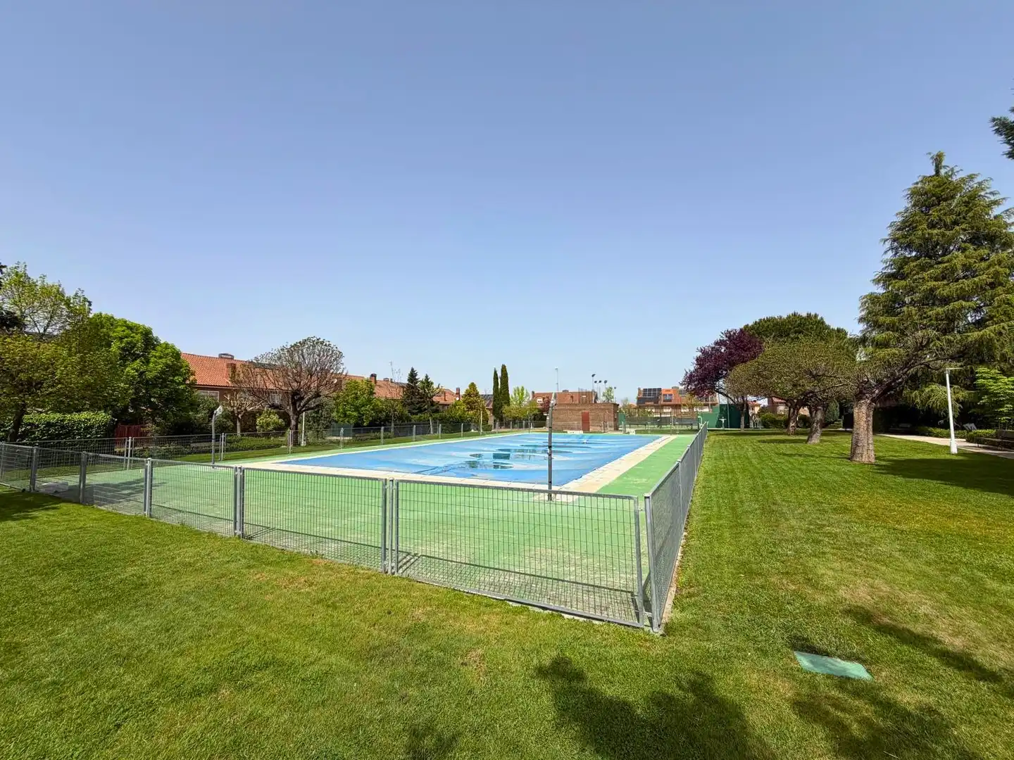 Piscina de Casa o chalet en venta en Rivas-Vaciamadrid con Aire acondicionado, Calefacción y Jardín privado