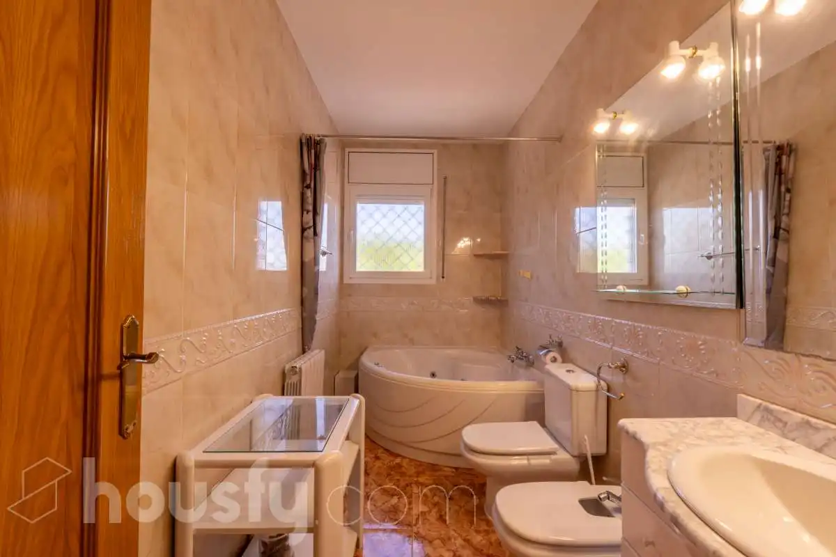 Baño de Casa o chalet en venta en Cunit con Calefacción, Jardín privado y Terraza