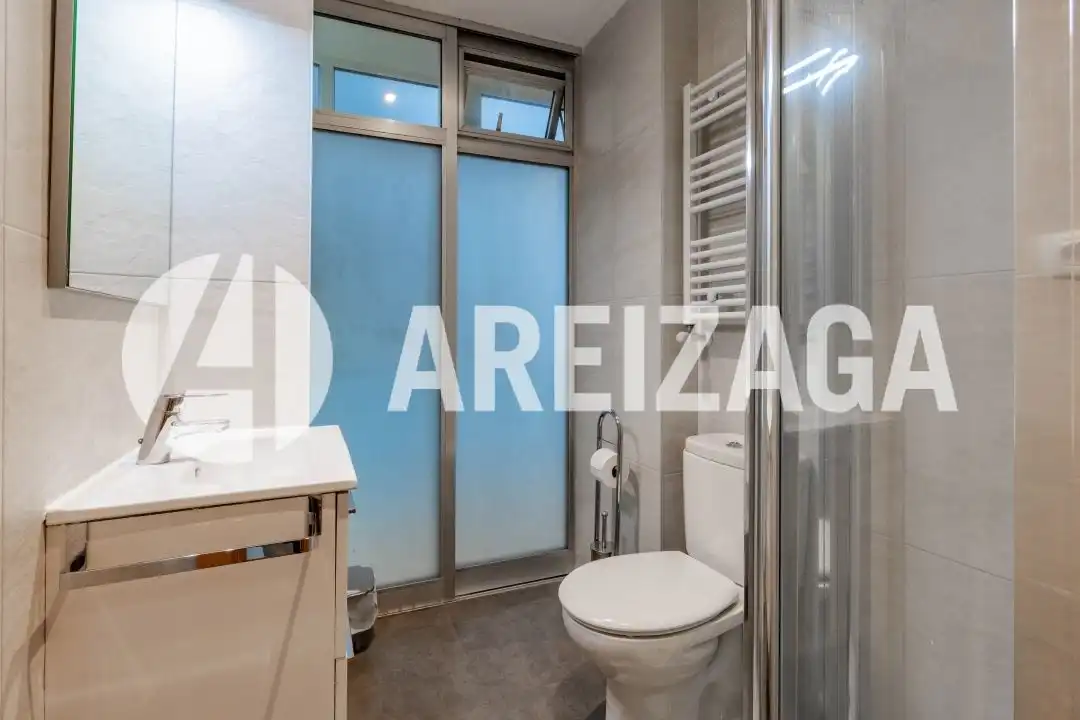 Badezimmer von Wohnung zum Verkauf in Donostia - San Sebastián  mit Heizung, Terrasse und Möbliert