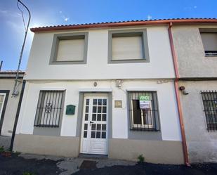 Vista exterior de Casa o xalet en venda en Melide amb Terrassa