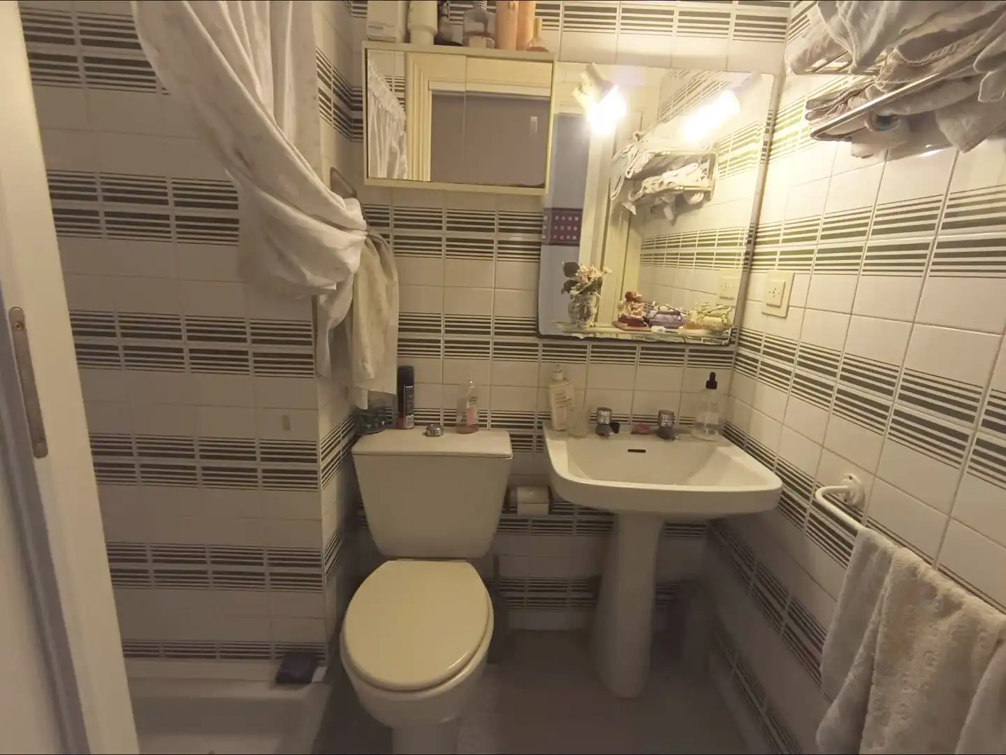 Baño de Piso en venta en Málaga con Aire acondicionado y Terraza