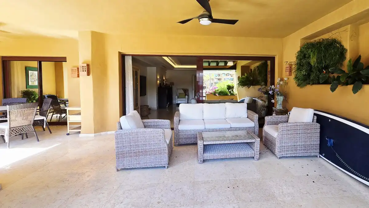 Piso con ascensor en venta en Estepona Pueblo, imagen 11