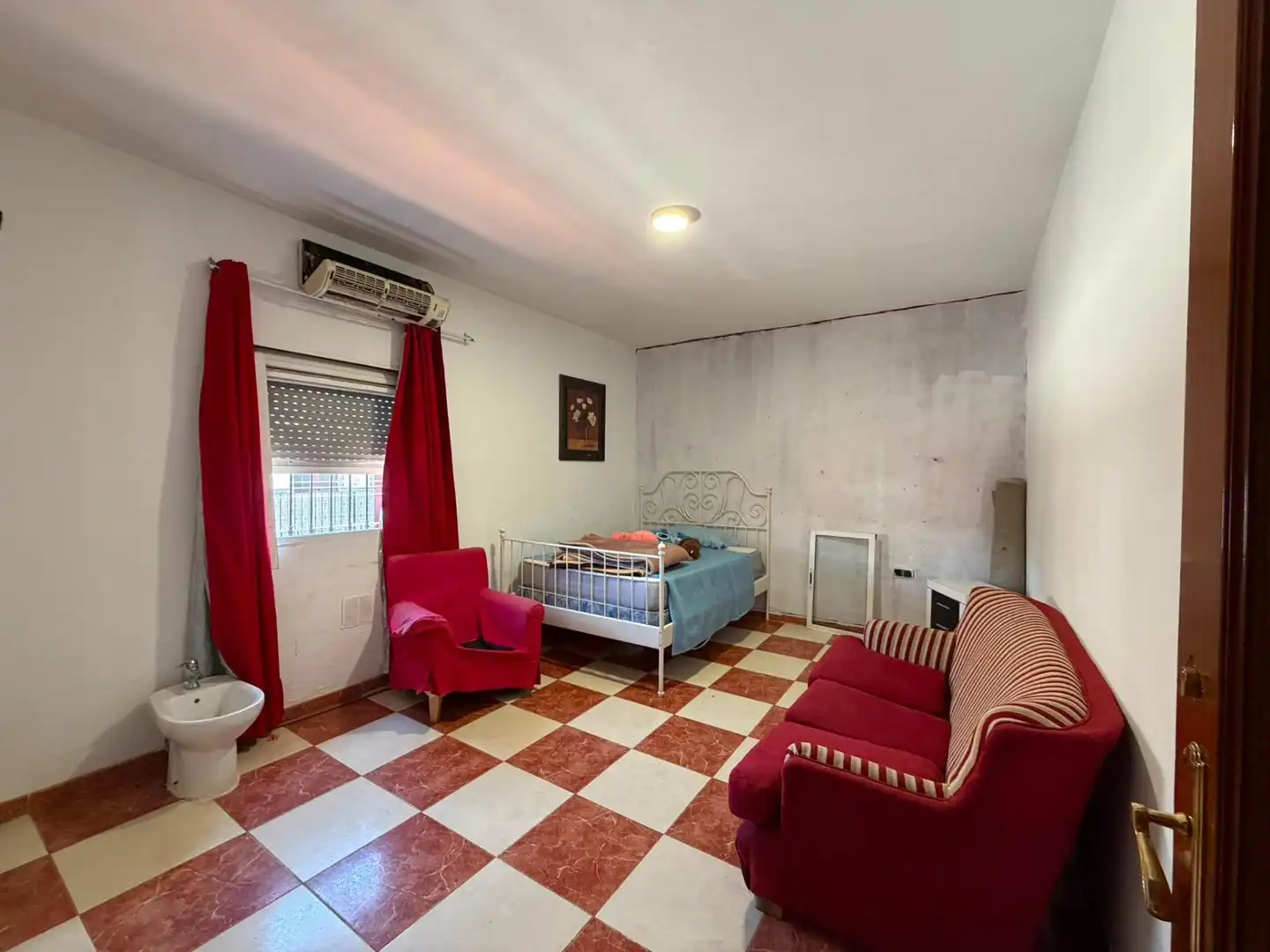Habitación de Casa o chalet en venta en Utrera