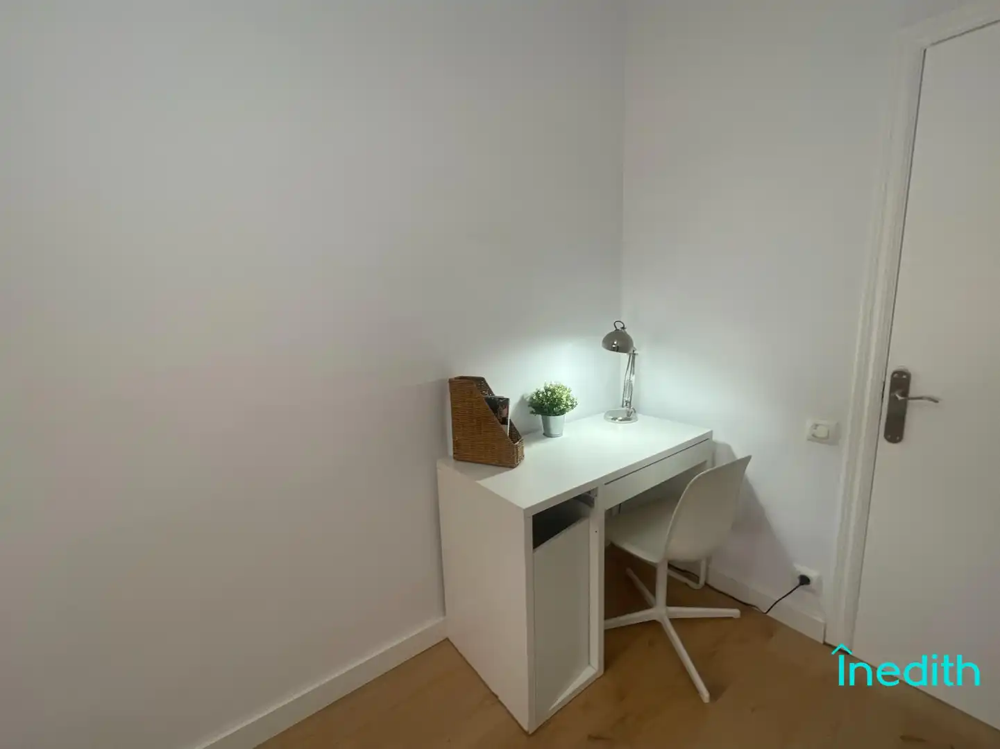 Habitación de Piso en venta en El Prat de Llobregat con Calefacción, Parquet y Terraza