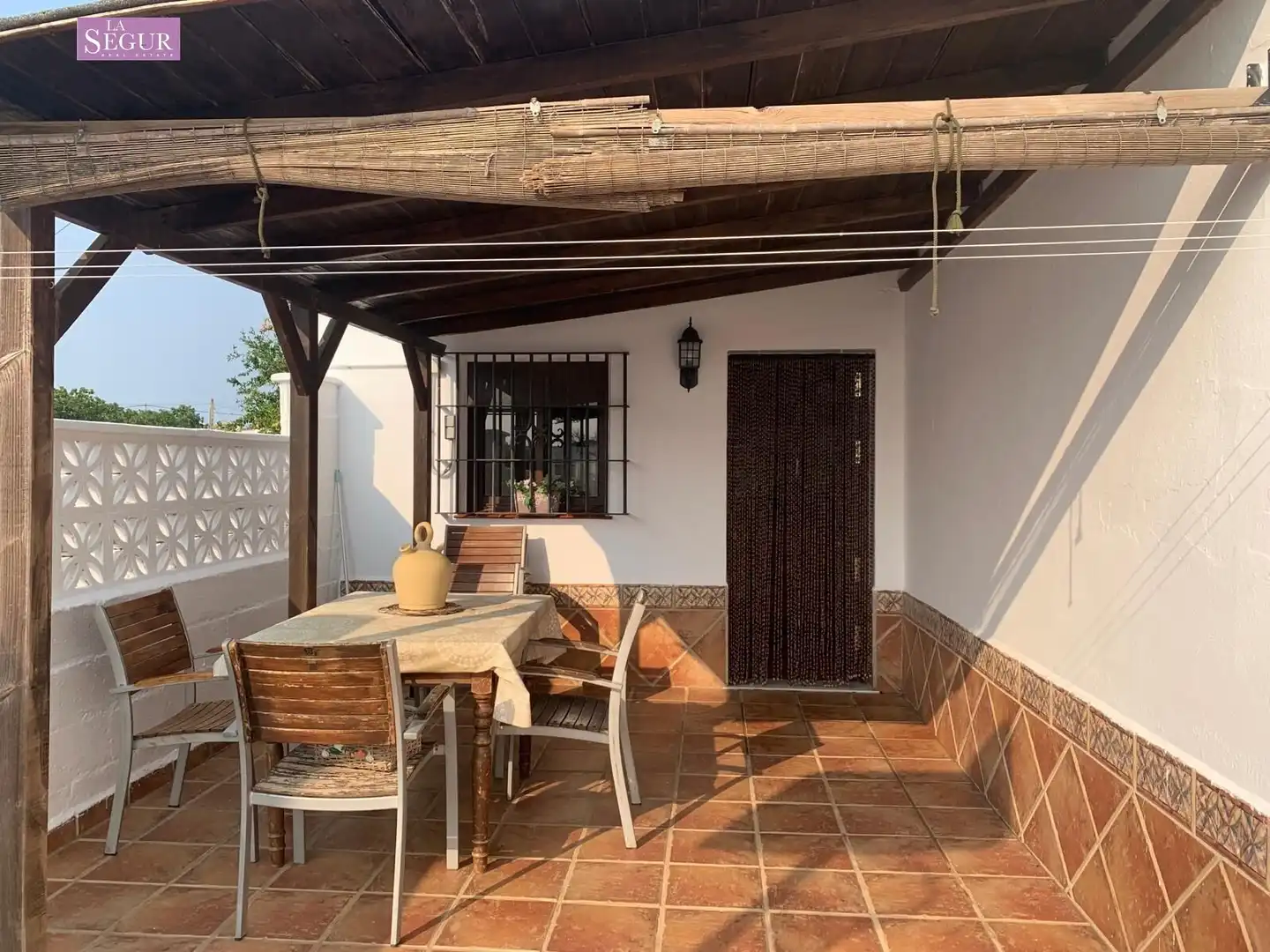 Terraza de Casa o chalet en venta en Conil de la Frontera con Aire acondicionado, Jardín privado y Terraza