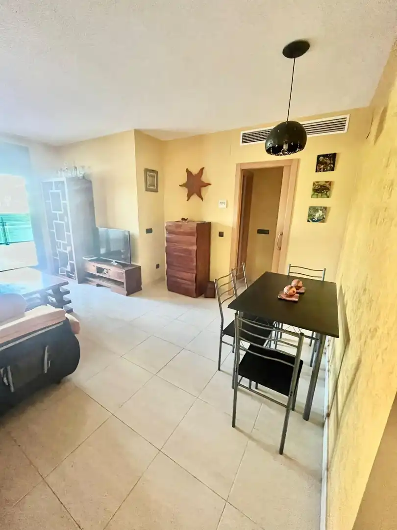 Sala de estar de Planta baja en venta en Almería con Aire acondicionado, Jardín privado y Terraza