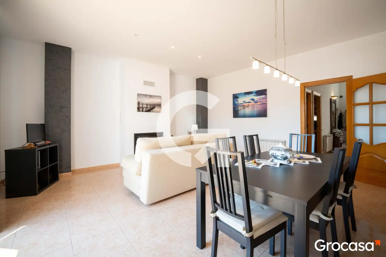 Sala de estar de Casa adosada en venta en Mataró con Aire acondicionado, Calefacción y Jardín privado