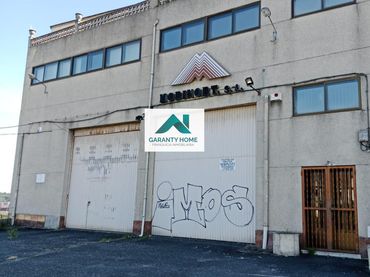 Nave industrial en venta en Almeiras