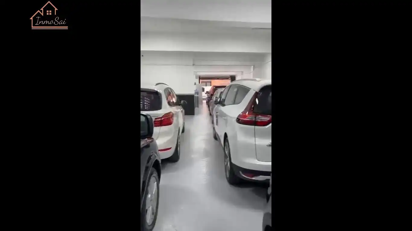 Parking of Industrial buildings for sale in Madrid