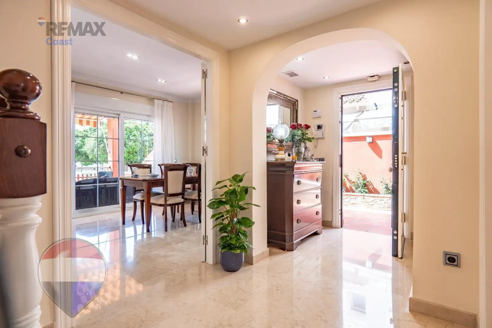 Einfamilien-Reihenhaus zum Verkauf in Torremolinos mit Klimaanlage, Heizung und Terrasse