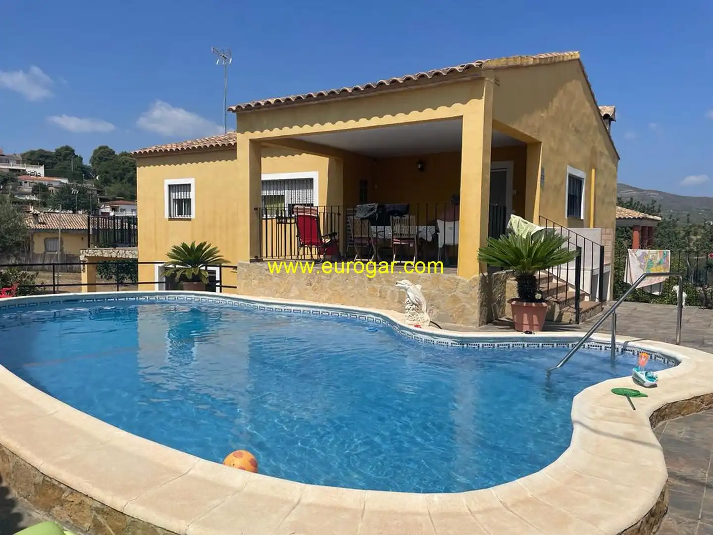 Villa con piscina in vendita a Centro