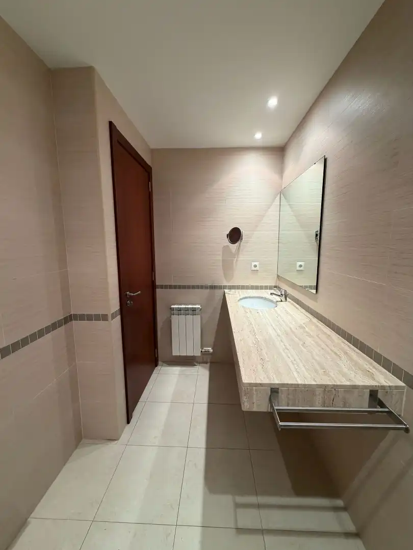Baño de Piso en venta en La Garriga con Calefacción, Horno y Balcón