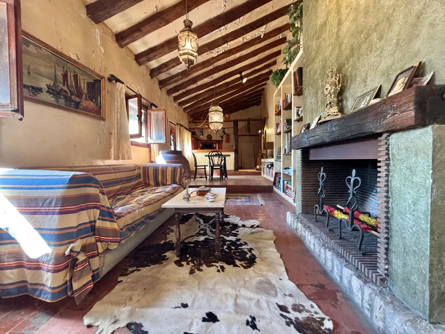 Sala d'estar de Casa o xalet en venda en Monegrillo amb Jardí privat, Terrassa i Moblat