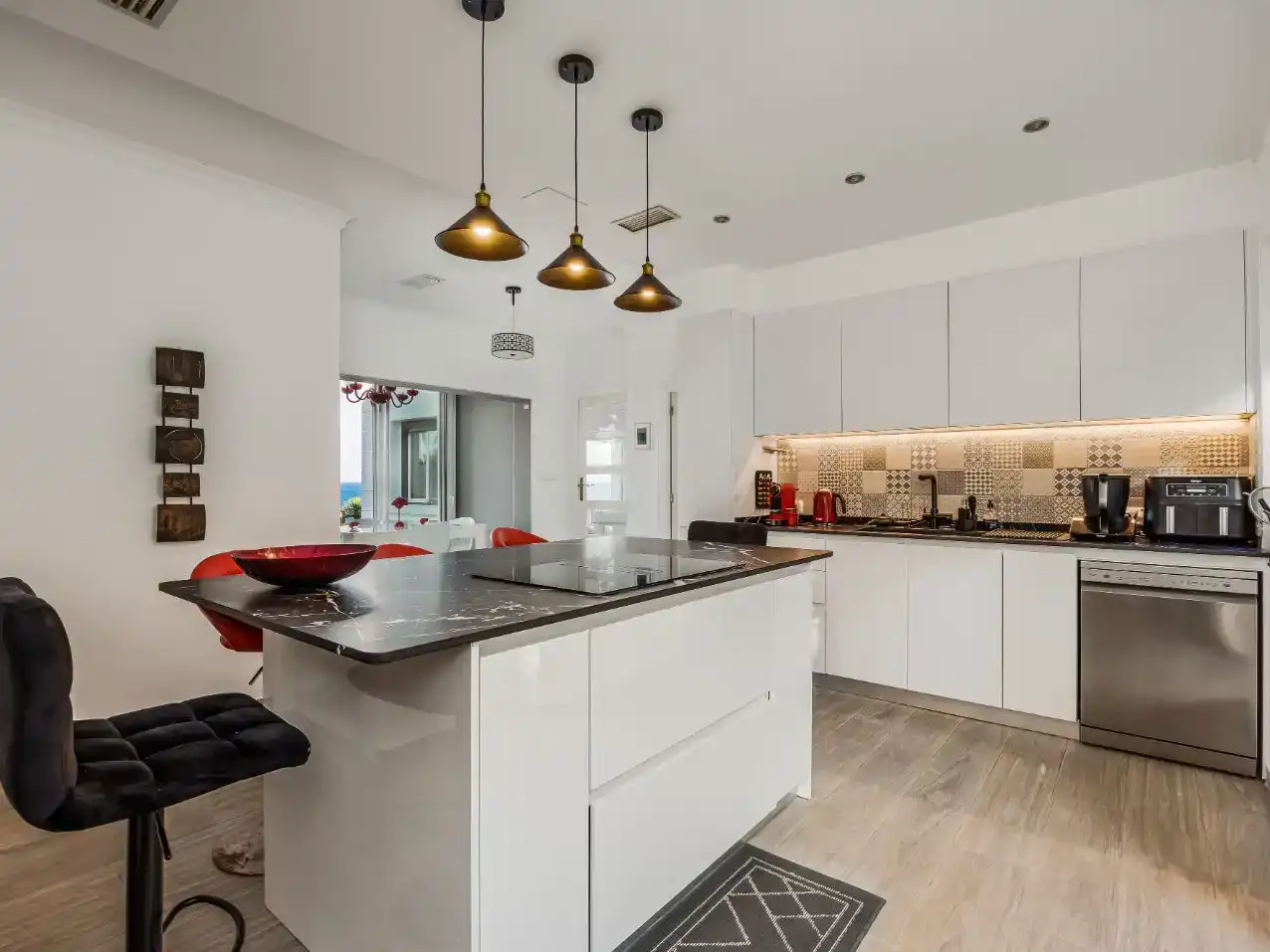 Kitchen of Flat for rent in Dénia  with Air Conditioner, Private garden and Parquet flooring