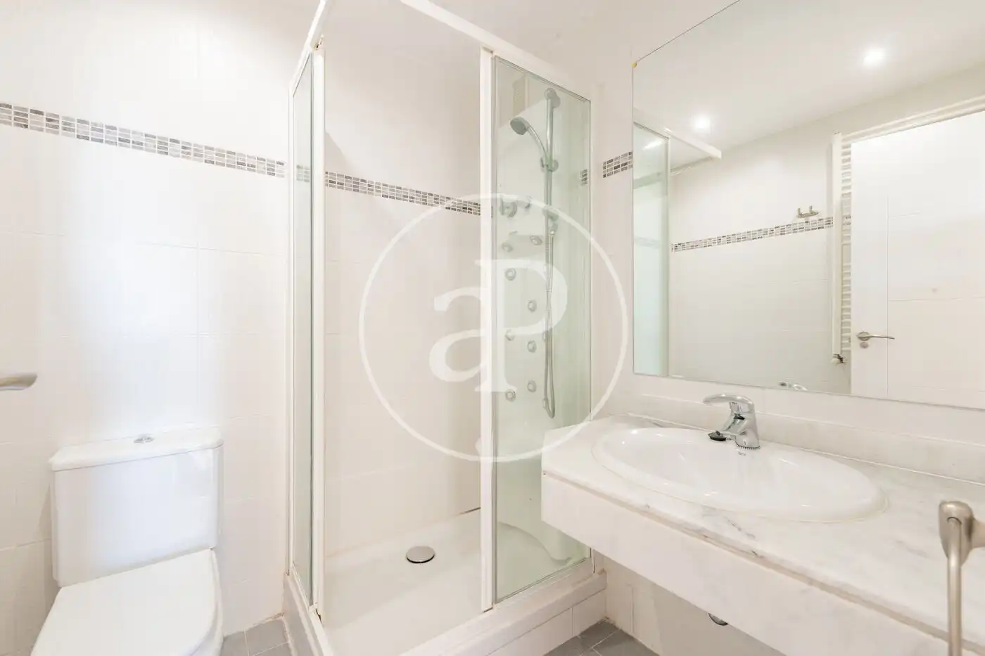 Baño de Piso en venta en Fuencarral - El Pardo
