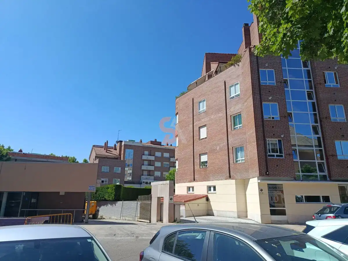 Exterior view of Flat for rent in Valladolid  with Heating, Terrace and Storage room