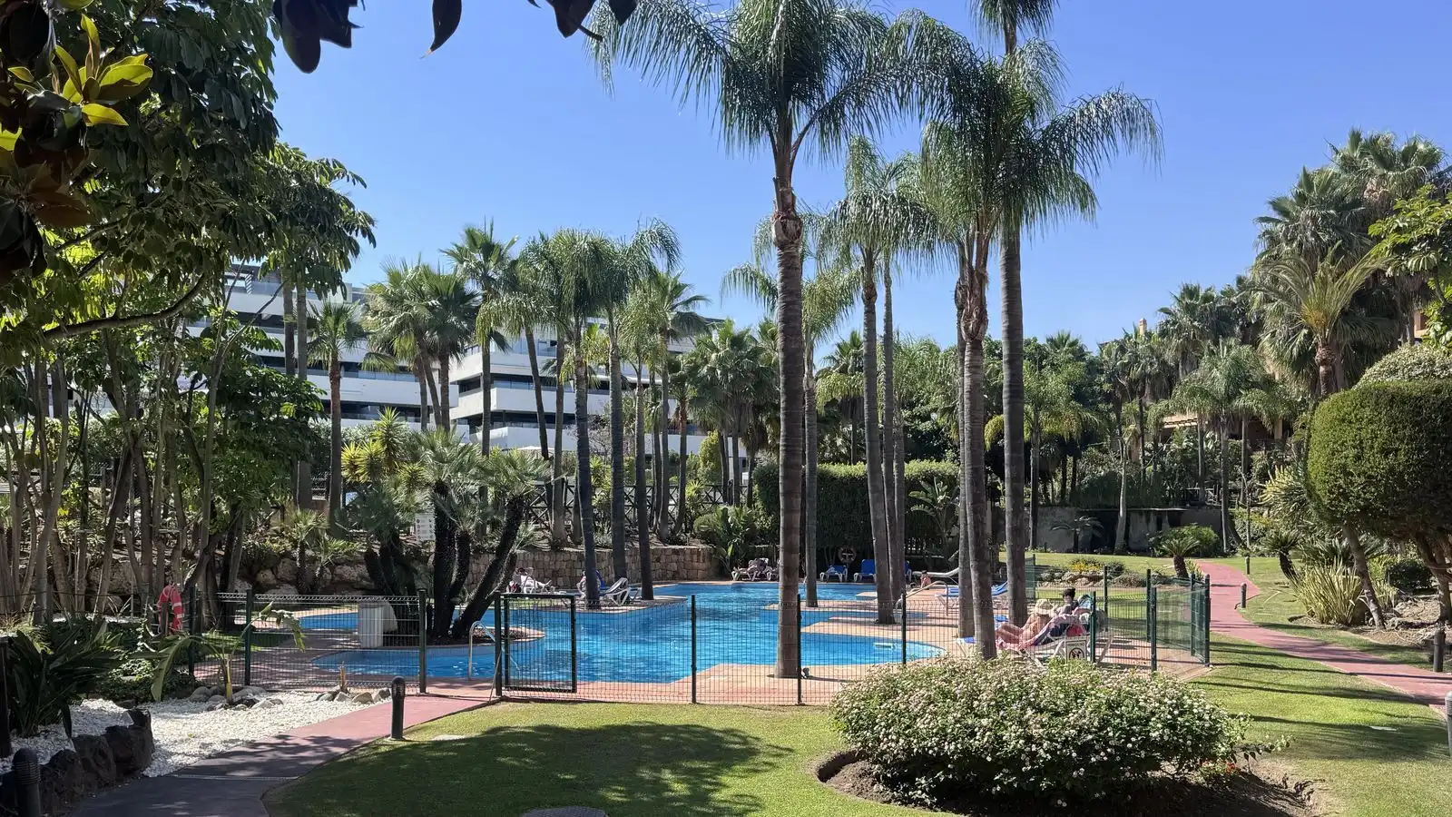 Dúplex amb piscina en venda a Estepona Pueblo, imagen 27
