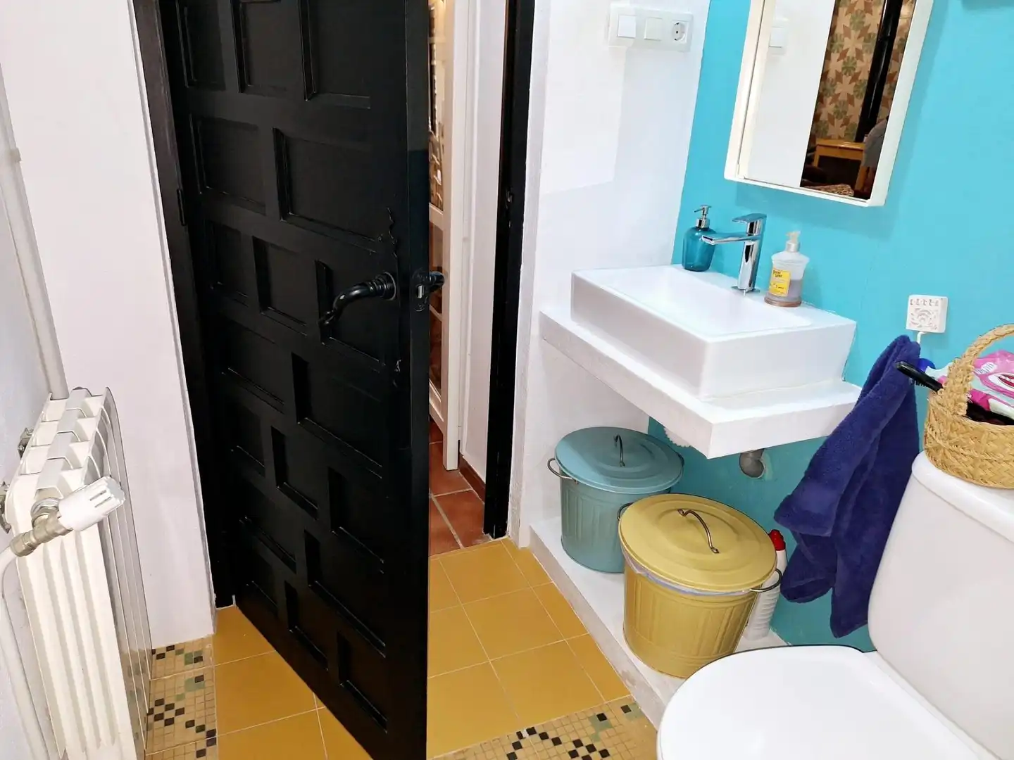 Baño de Casa adosada en venta en El Pinós / Pinoso con Aire acondicionado, Calefacción y Terraza