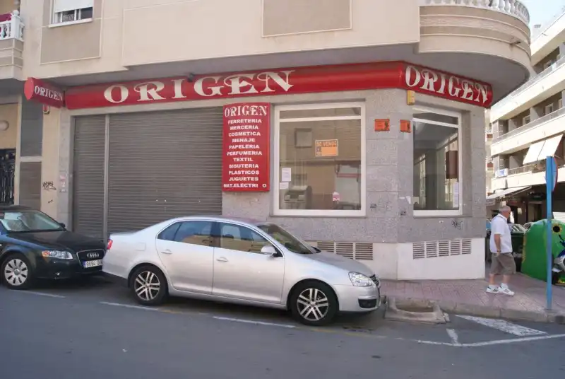 Local comercial en venda a Calle Caballero de Rodas 92, imagen 2