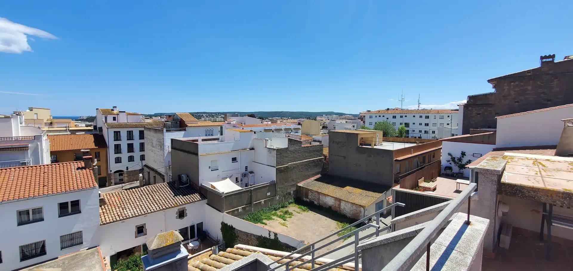 Exterior view of Apartments for sale in L'Escala  with Heating, Terrace and Furnished