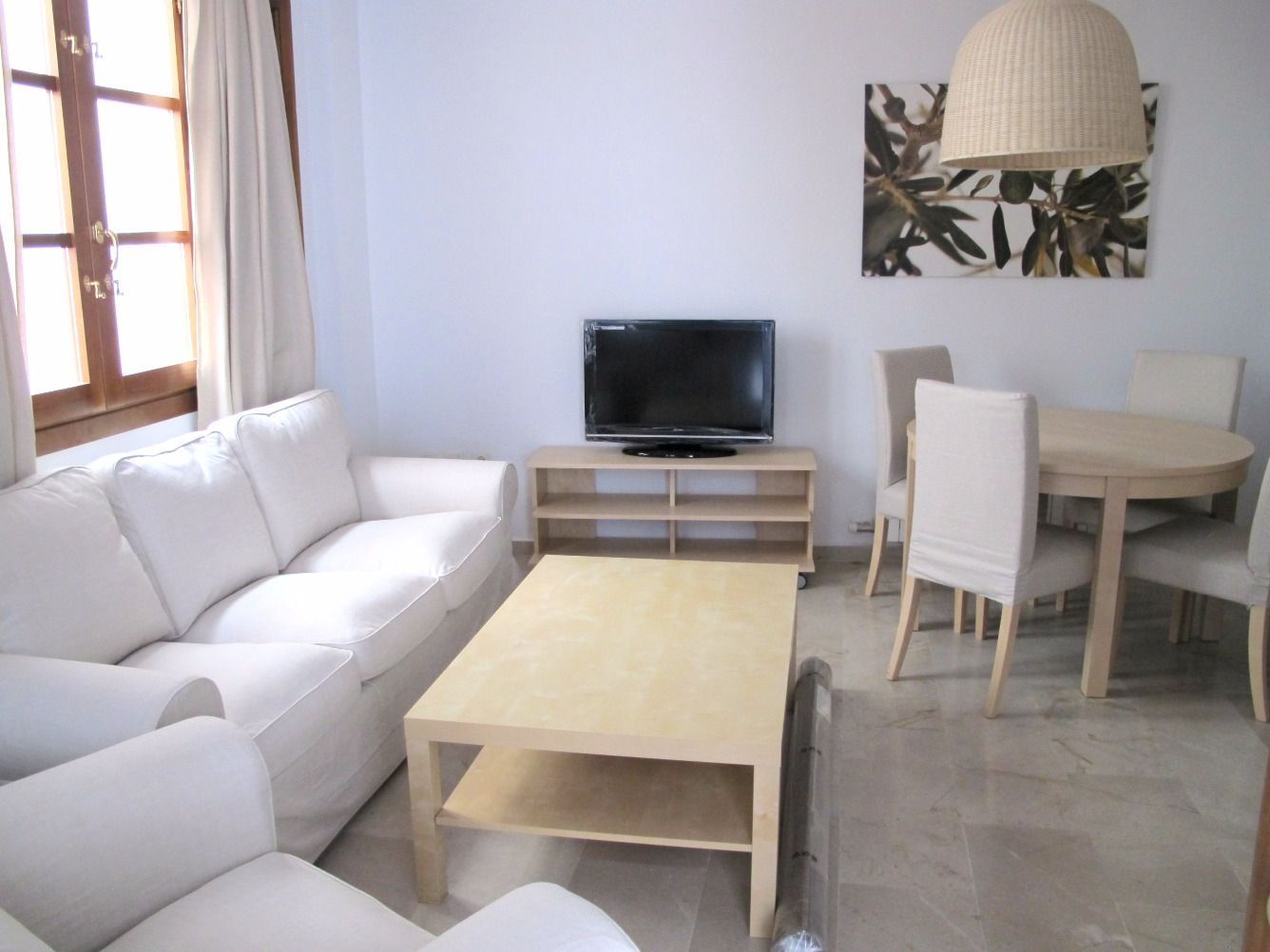 Living room of Apartment to rent in  Granada Capital  with Air Conditioner, Heating and Furnished