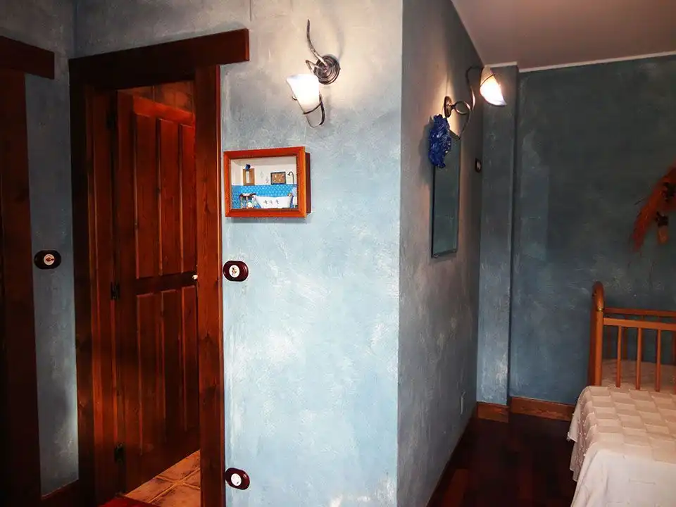Casa adosada en venda en Riocavado de la Sierra amb Calefacció, Traster i Moblat