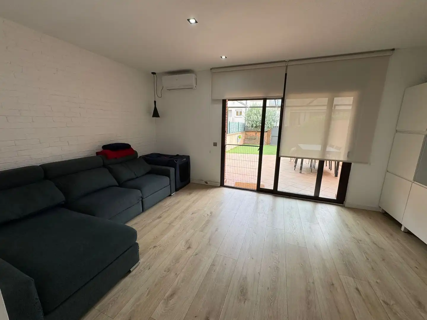 Sala d'estar de Casa o xalet en venda en Tordera amb Aire condicionat, Calefacció i Jardí privat