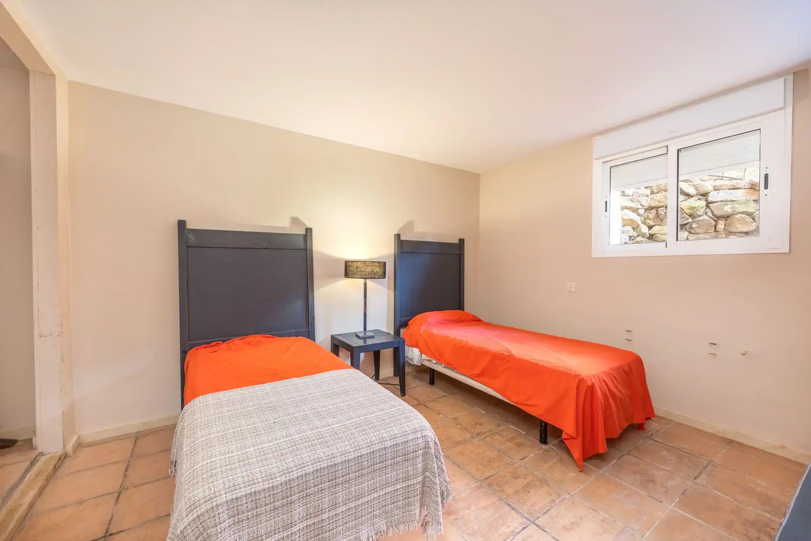 Dormitori de Casa o xalet en venda en Manilva amb Jardí privat, Terrassa i Traster